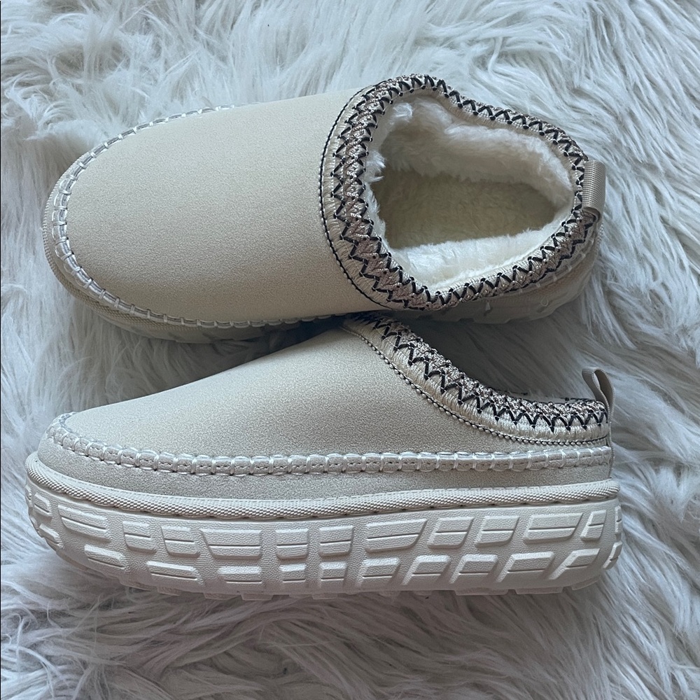 Faux Suede Patchwork Plush Winter Clog - Picture 7 of 12